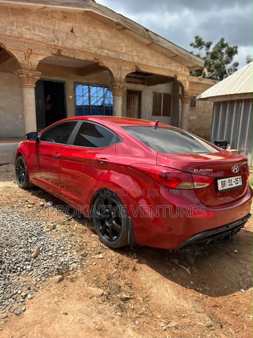 Hyundai Elantra GLS Sedan FWD (1.8L 4cyl 6A) 2013 Red