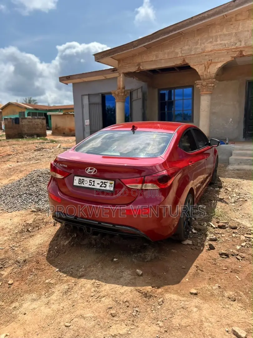 Hyundai Elantra GLS Sedan FWD (1.8L 4cyl 6A) 2013 Red