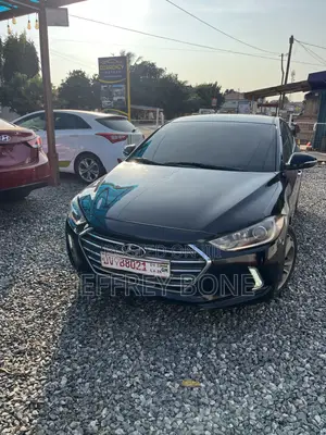 Hyundai Elantra Limited Sedan FWD (2.0L 4cyl 6A) 2017 Black