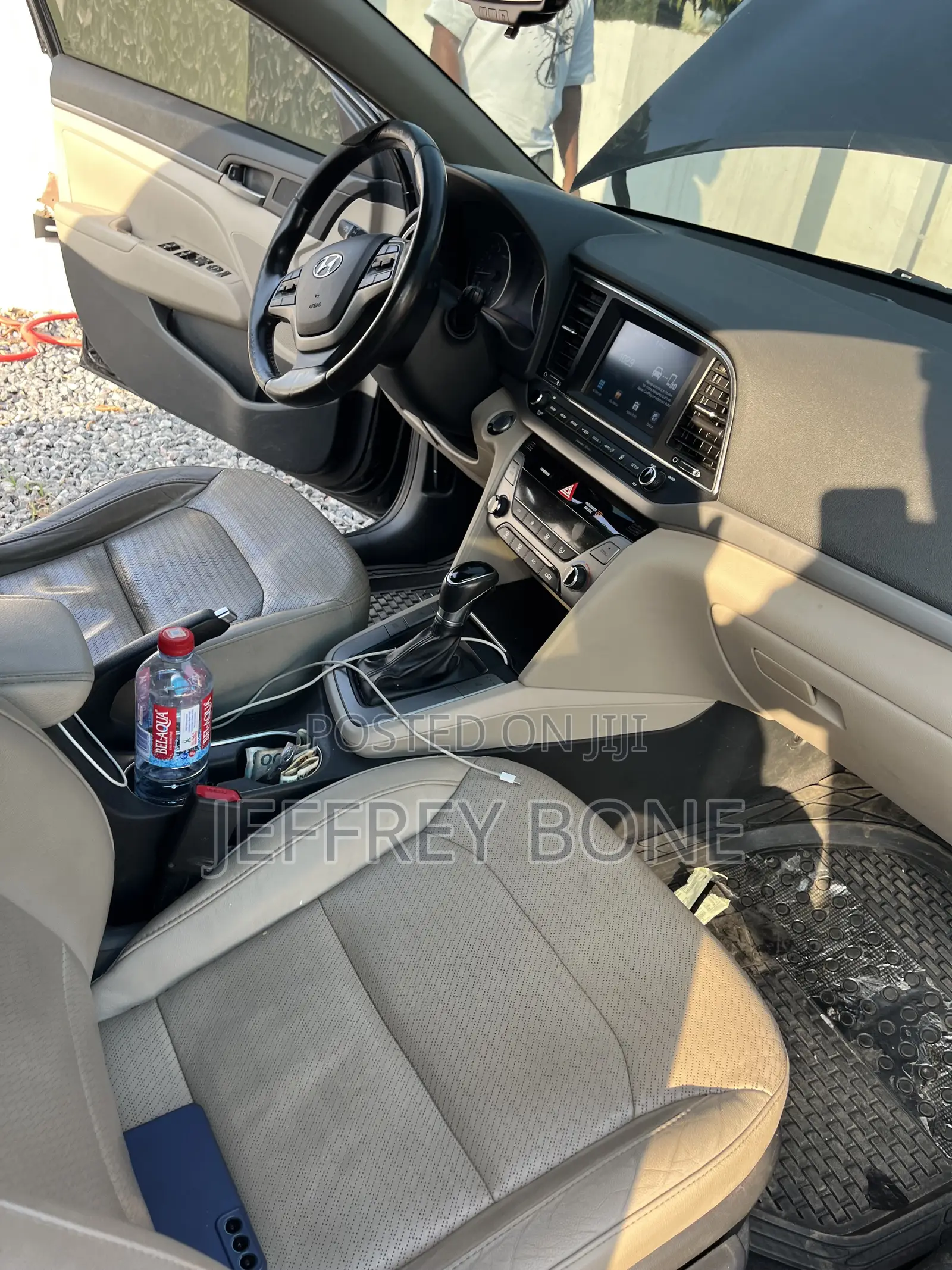 Hyundai Elantra Limited Sedan FWD (2.0L 4cyl 6A) 2017 Black