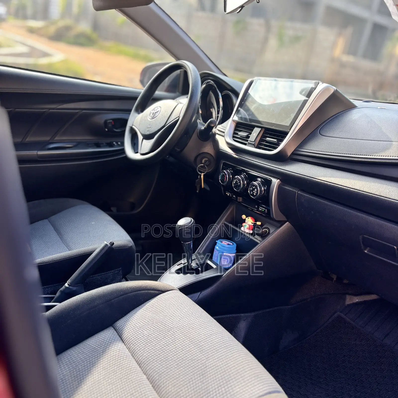Toyota Yaris 2018 Burgundy