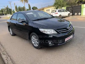 Toyota Corolla LE 4dr Sedan (1.8L 4cyl 4A) 2012 Black