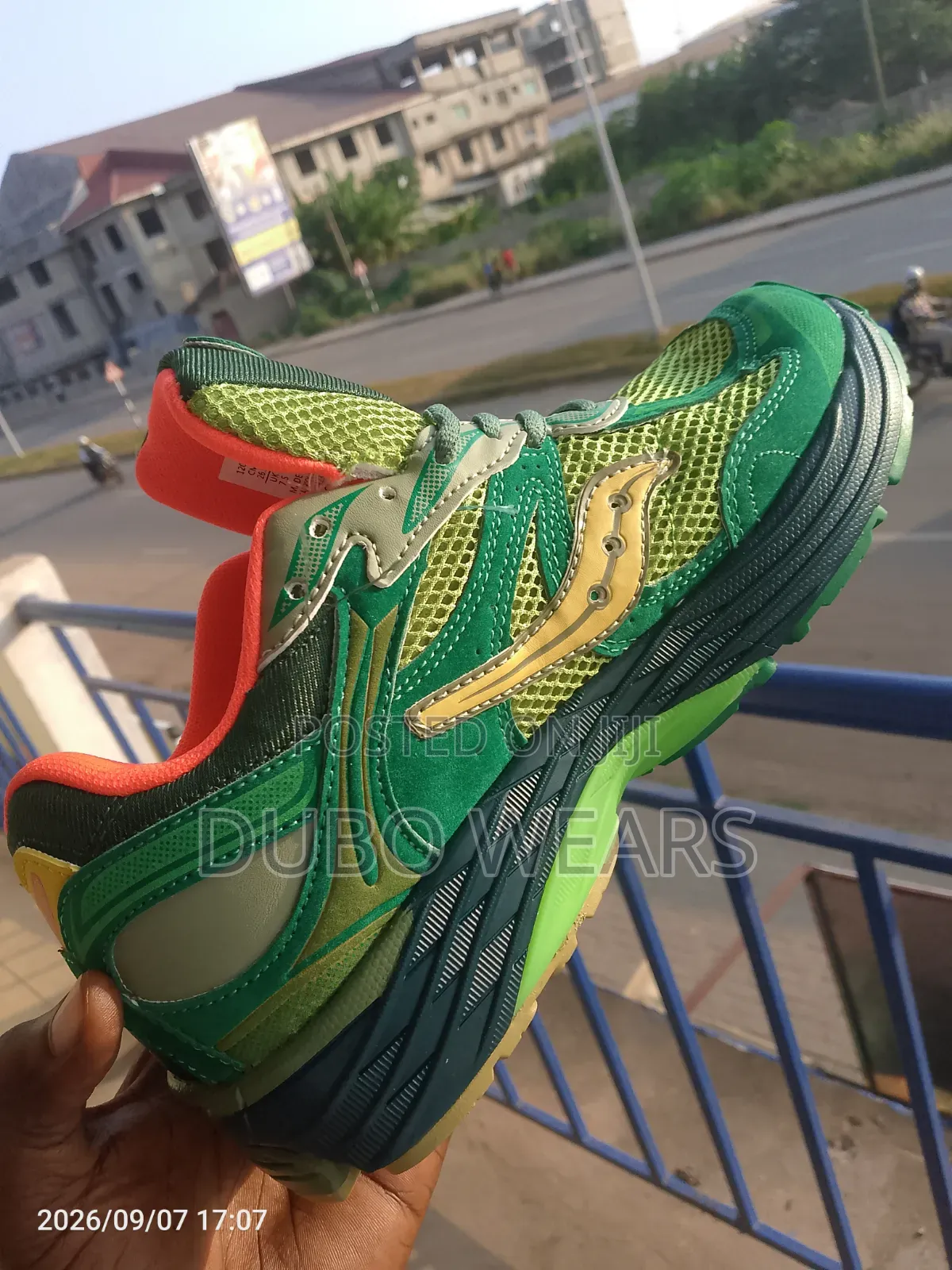 Saucony Sneakers