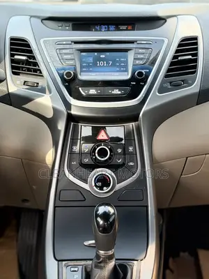 Hyundai Elantra 2016 Black