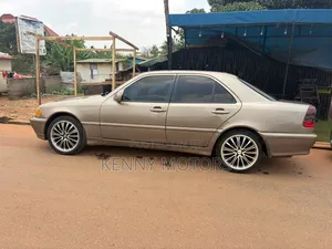 Mercedes-Benz C230 2005 Gold