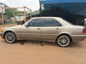Mercedes-Benz C230 2005 Gold