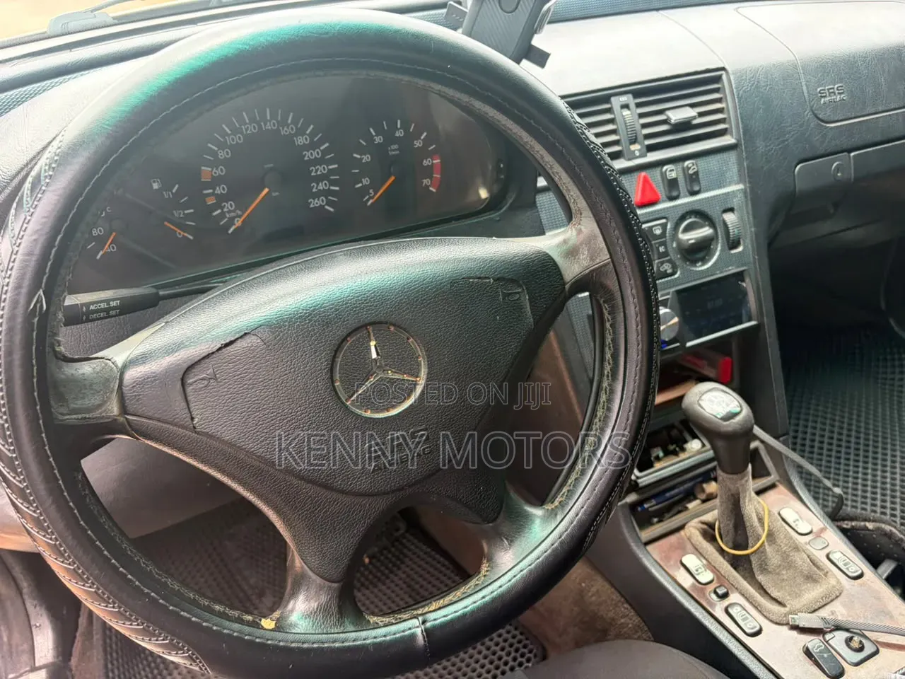 Mercedes-Benz C230 2005 Gold