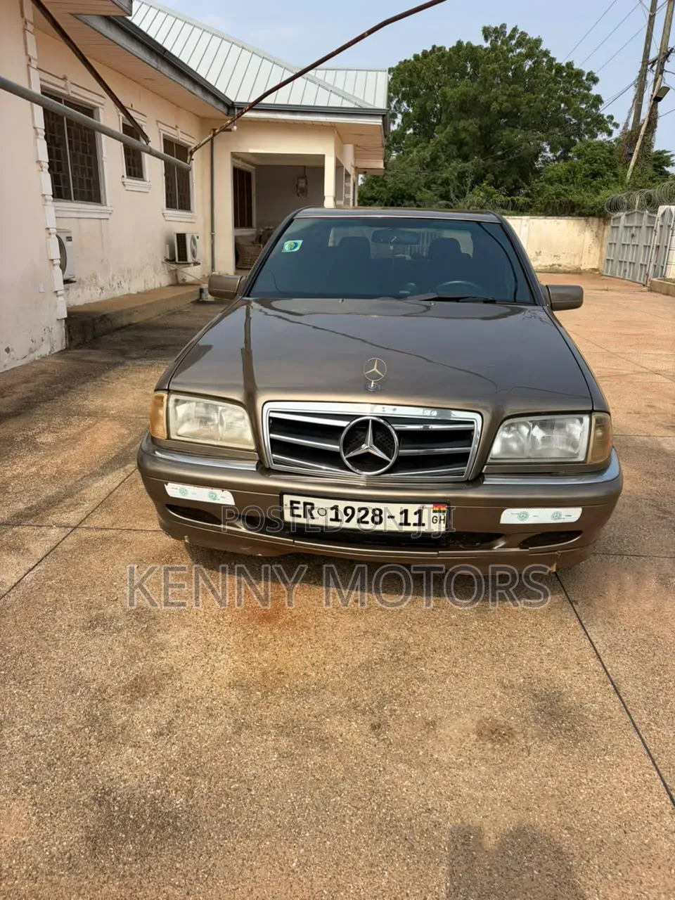 Mercedes-Benz C230 2005 Gold