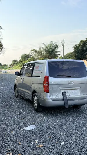 Hyundai Starex 2016 Grey