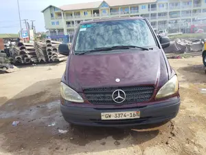 Mercedes-Benz Vito 2010 Brown