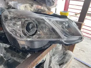 2009,2010,2011,2013 Headlight for Mercedes Benz E-Class W212 E350