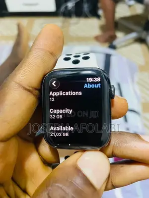 Apple Watch Series 8