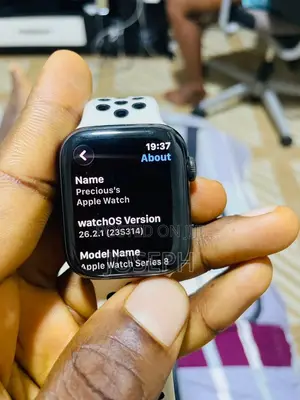 Apple Watch Series 8
