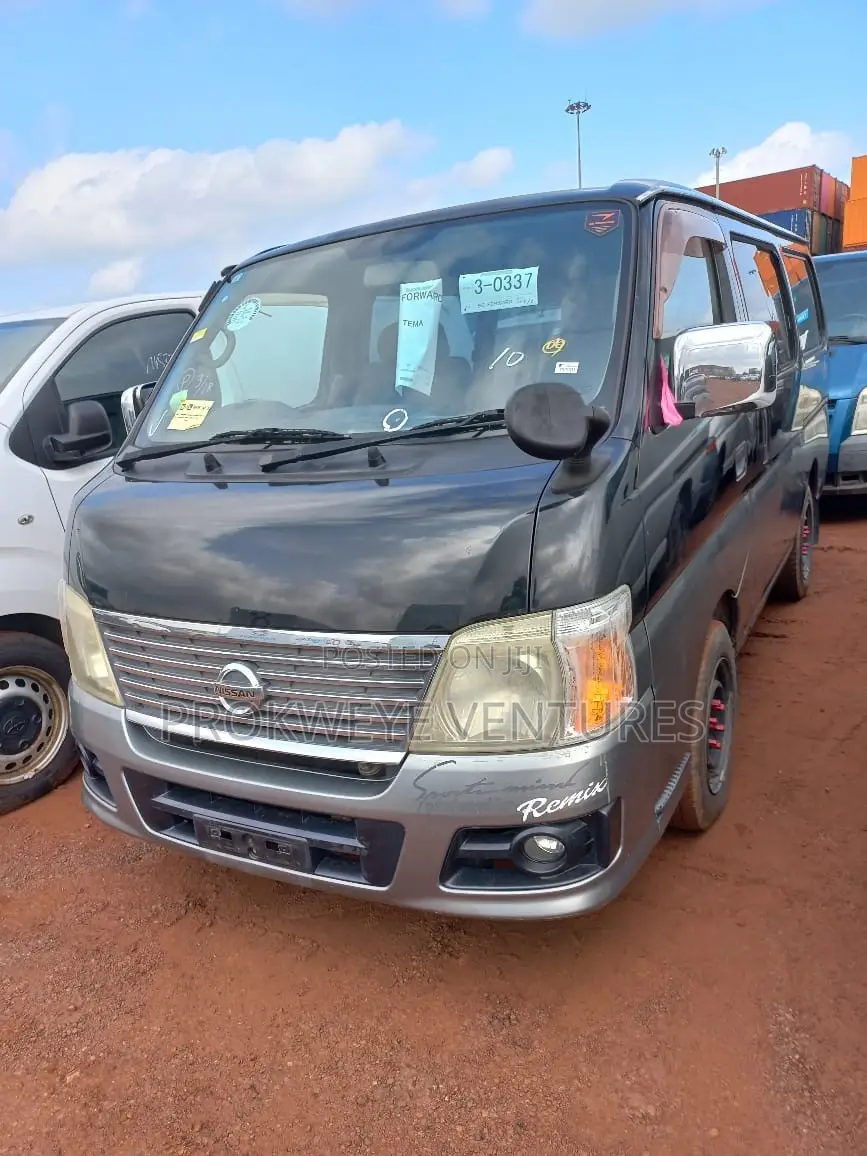 Nissan Caravan (Urvan) 2008 Black