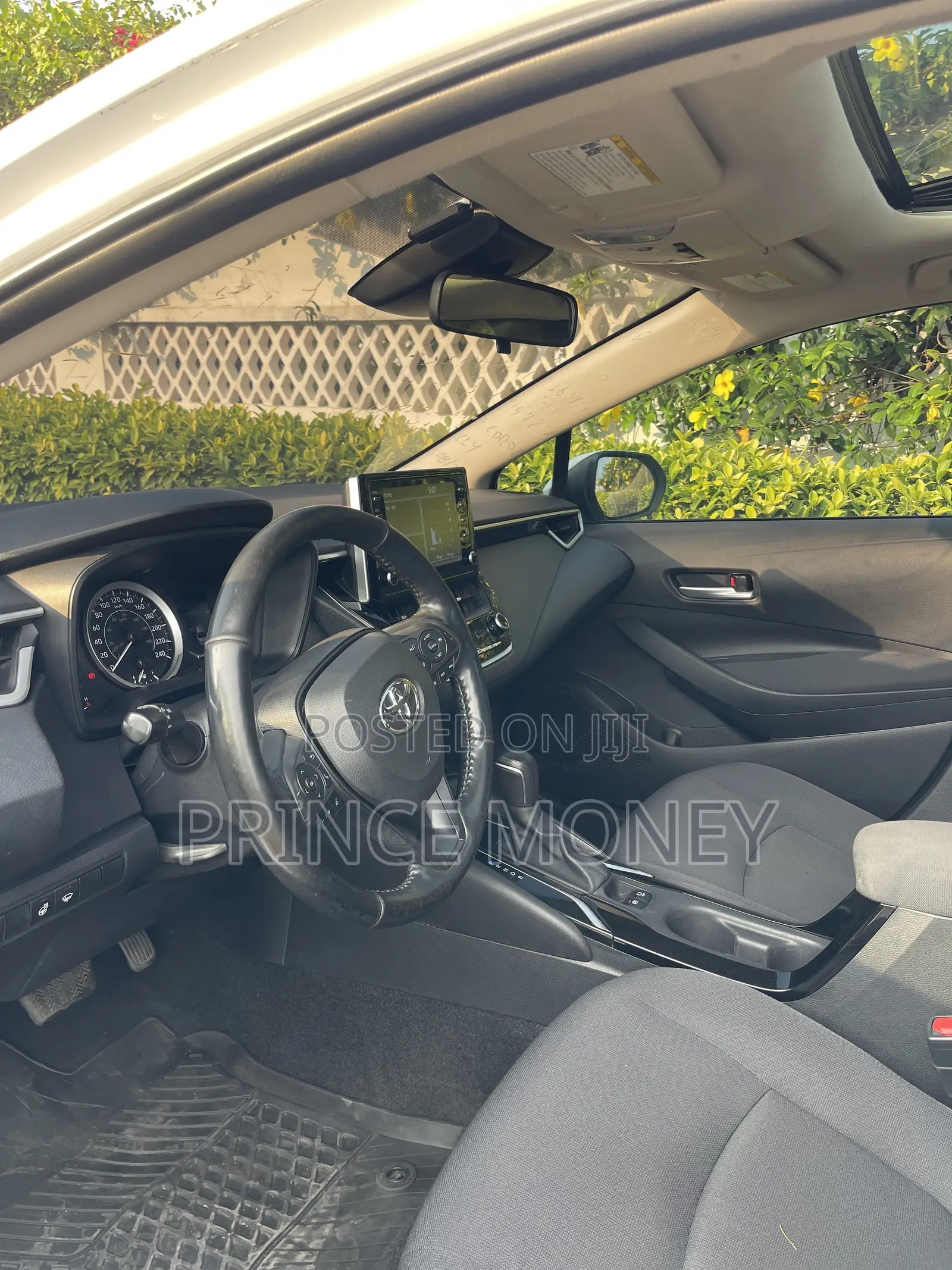 Toyota Corolla 2021 White