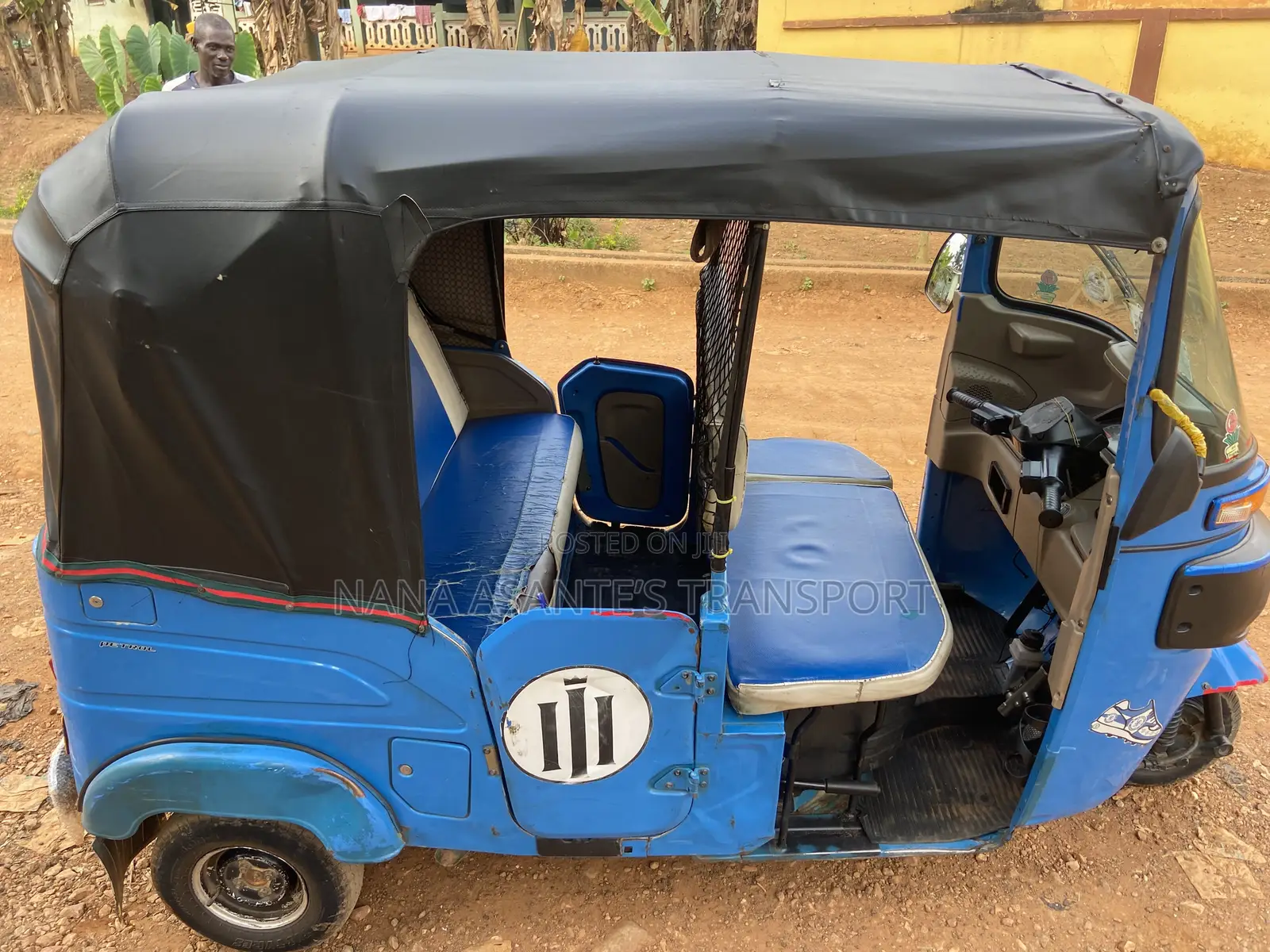 Bajaj RE 2025 Blue