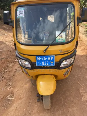 TVS King Deluxe Plus iTouch Start 2025 Yellow