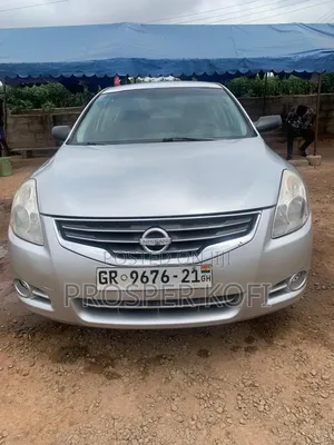 Nissan Altima 2013 Silver