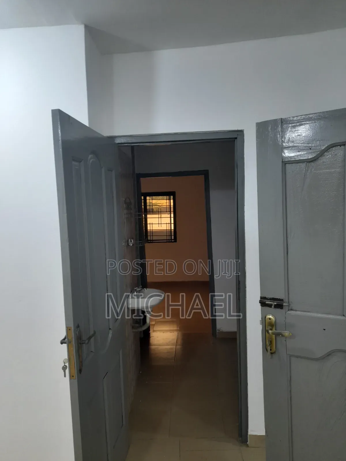 Furnished 2bdrm Block of Flats in New Sebrepor, Tema Metropolitan