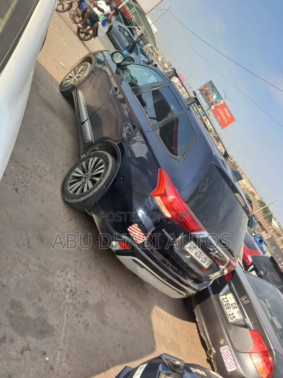 Mitsubishi Outlander 2019 Blue