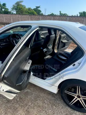 Toyota Camry L 4dr Sedan (2.5L 4cyl 6A) 2014 White
