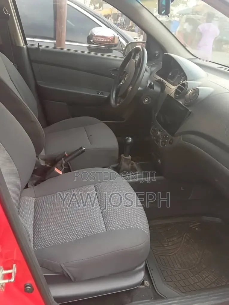 Chevrolet Aveo 2012 Red