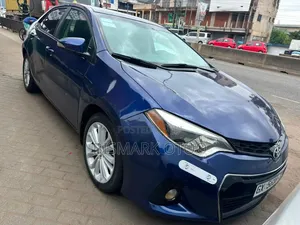 Toyota Corolla S 4dr Sedan (1.8L 4cyl CVT) 2015 Blue