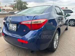 Toyota Corolla S 4dr Sedan (1.8L 4cyl CVT) 2015 Blue