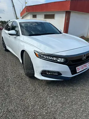 Honda Accord 2018 White