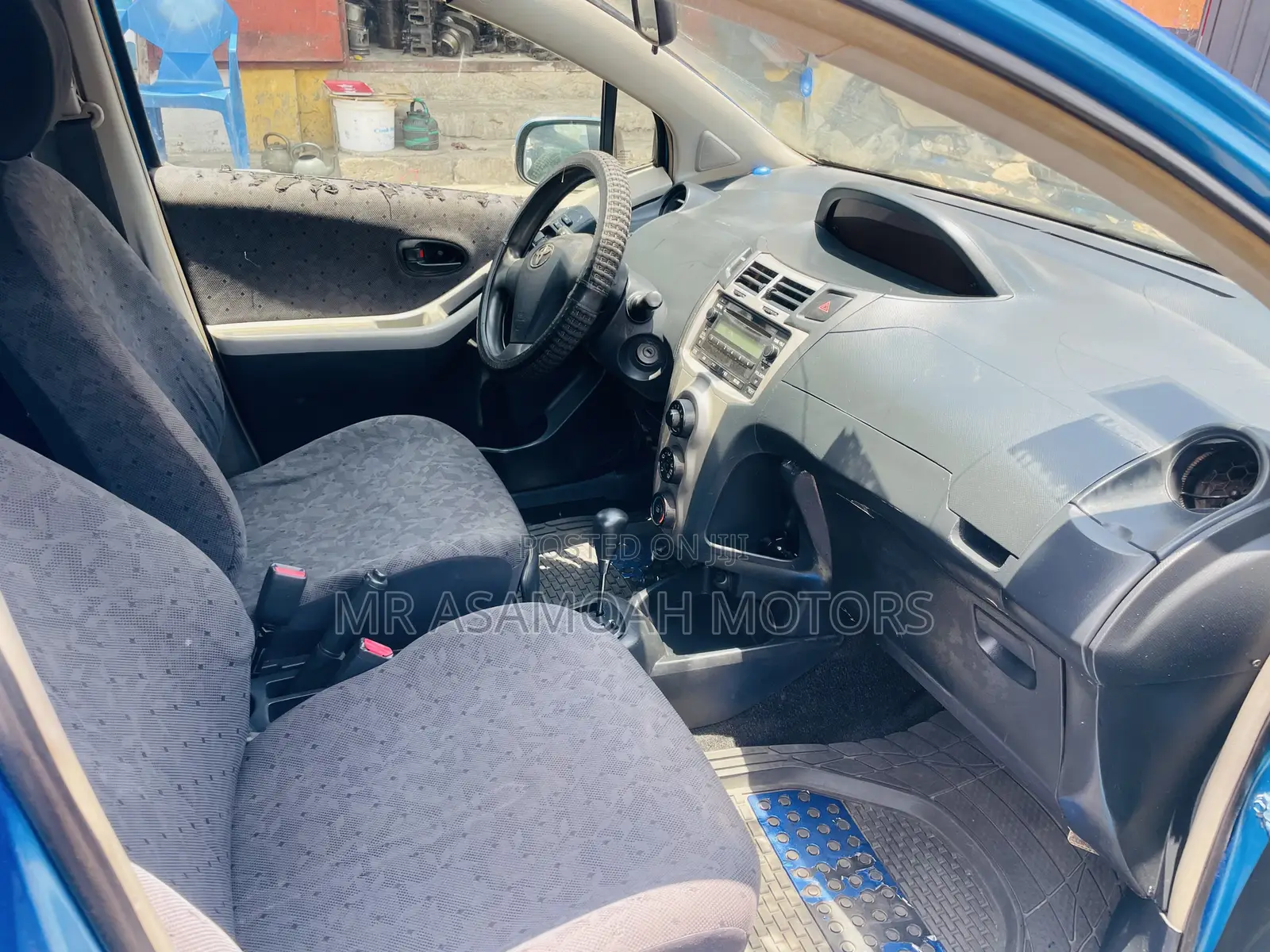 Toyota Vitz 1.3 AWD 5dr 2010 Green