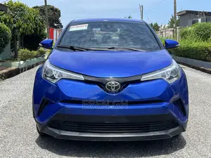 Toyota C-HR 2017 Blue