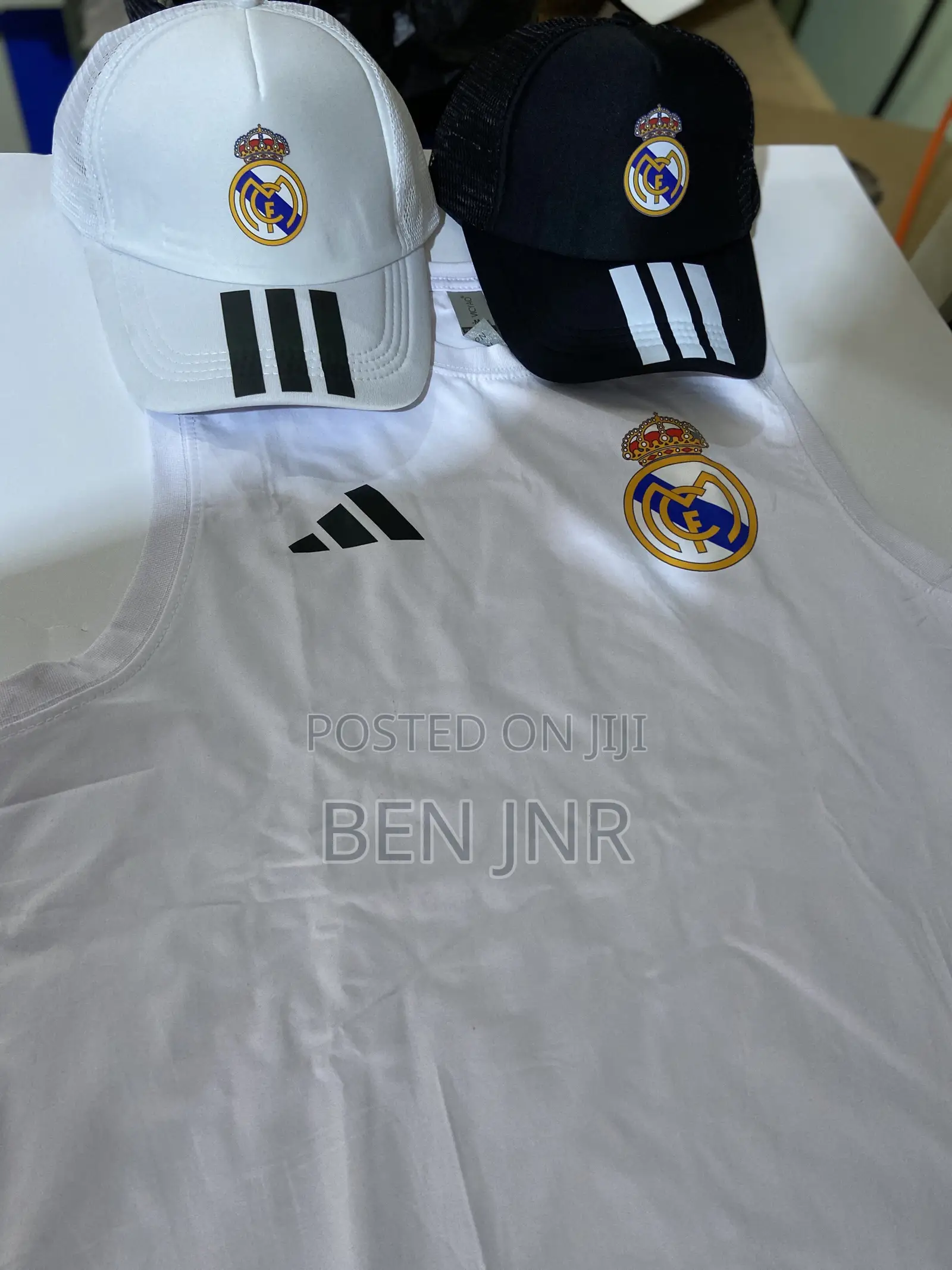 Quality T- Shirts With Cap Designed With Your Favorite Team