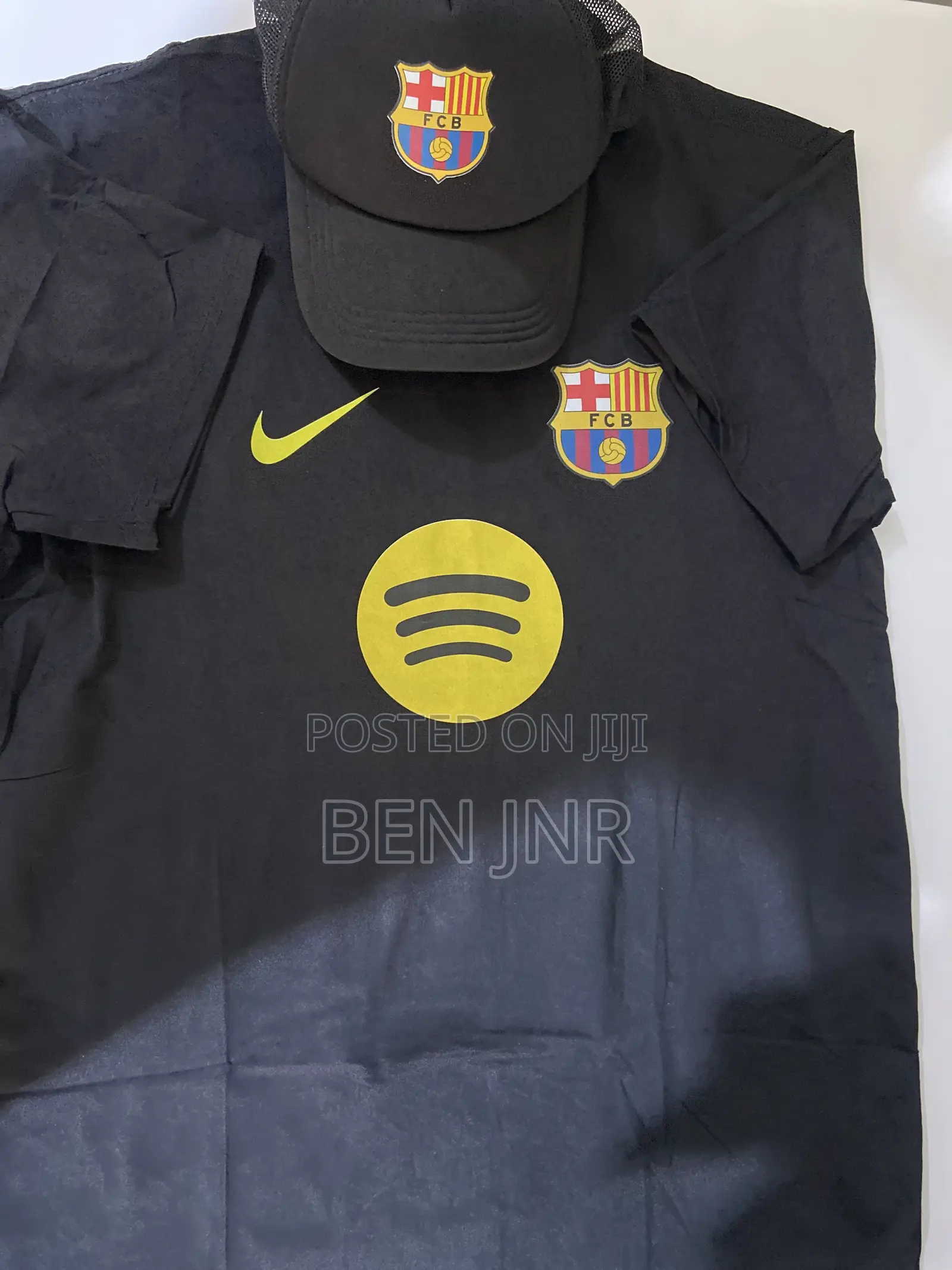 Quality T- Shirts With Cap Designed With Your Favorite Team
