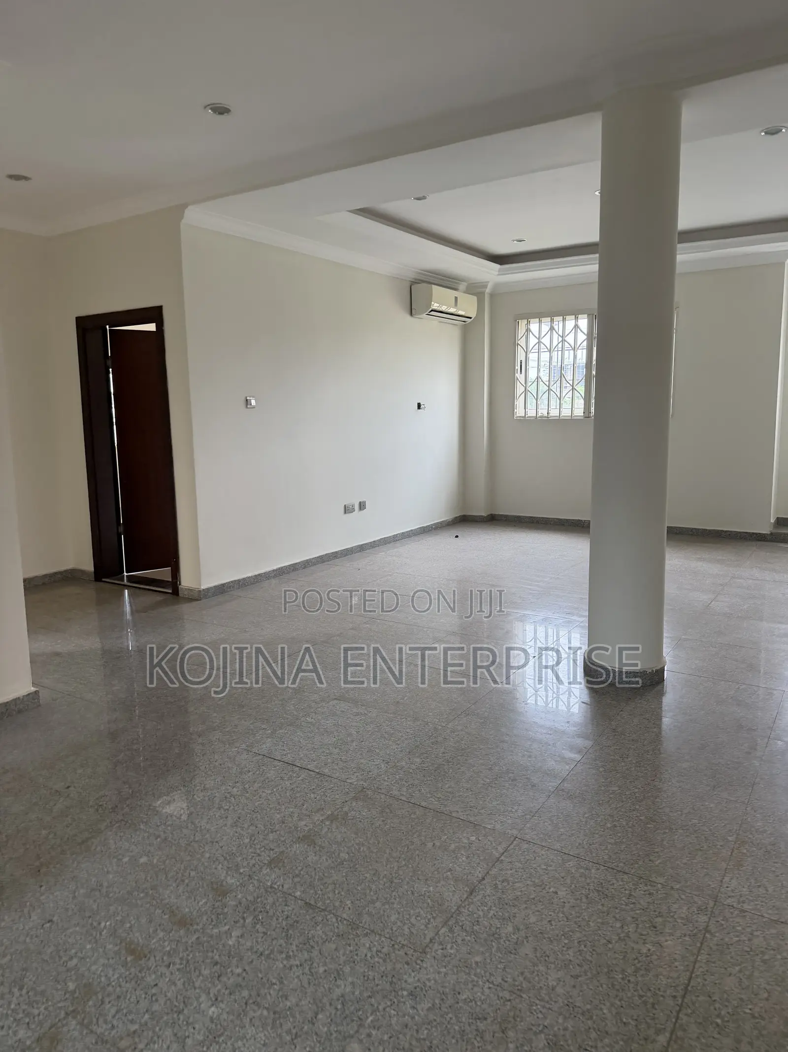 6bdrm Townhouse / Terrace in Ahodwo, Kumasi Metropolitan for rent