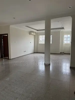 6bdrm Townhouse / Terrace in Ahodwo, Kumasi Metropolitan for rent