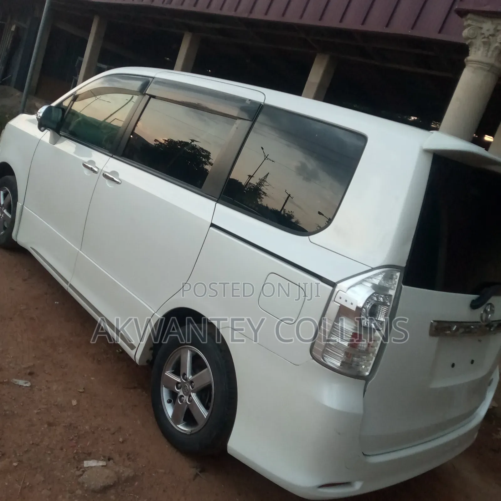 Toyota Voxy 2012 White