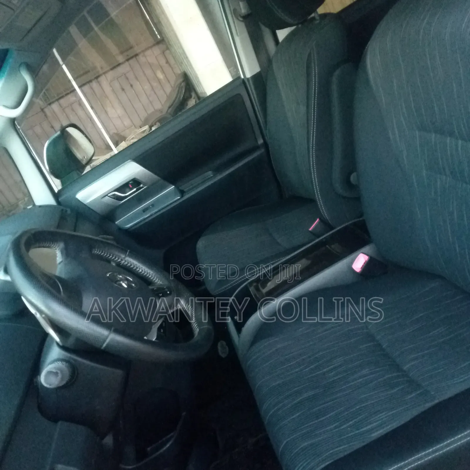 Toyota Voxy 2012 White