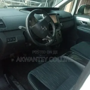 Toyota Voxy 2012 White