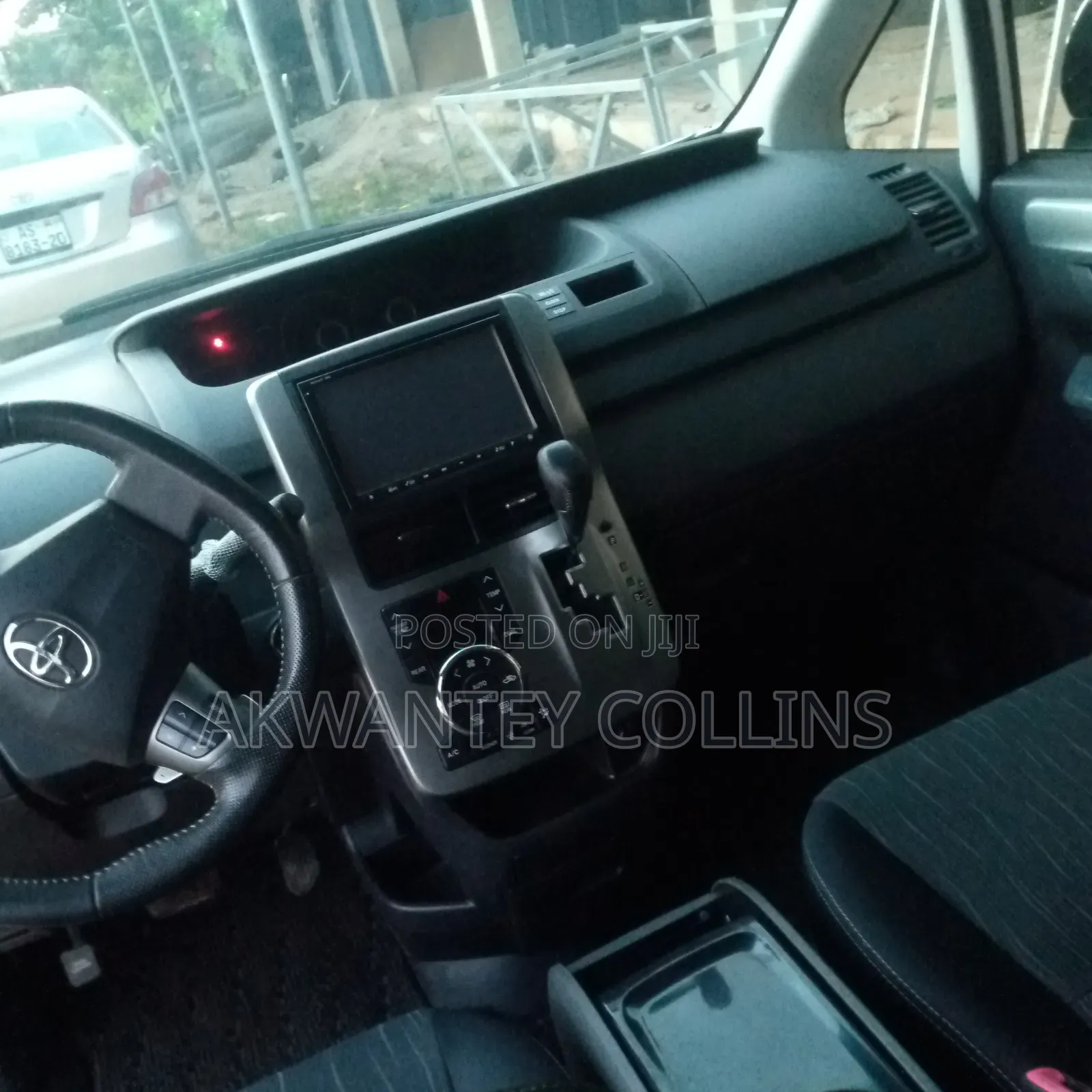 Toyota Voxy 2012 White