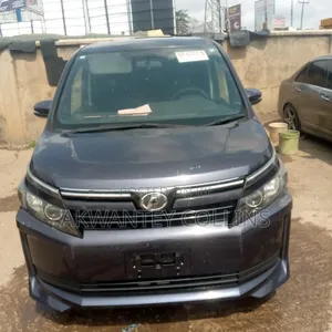 Toyota Voxy 2017 Black