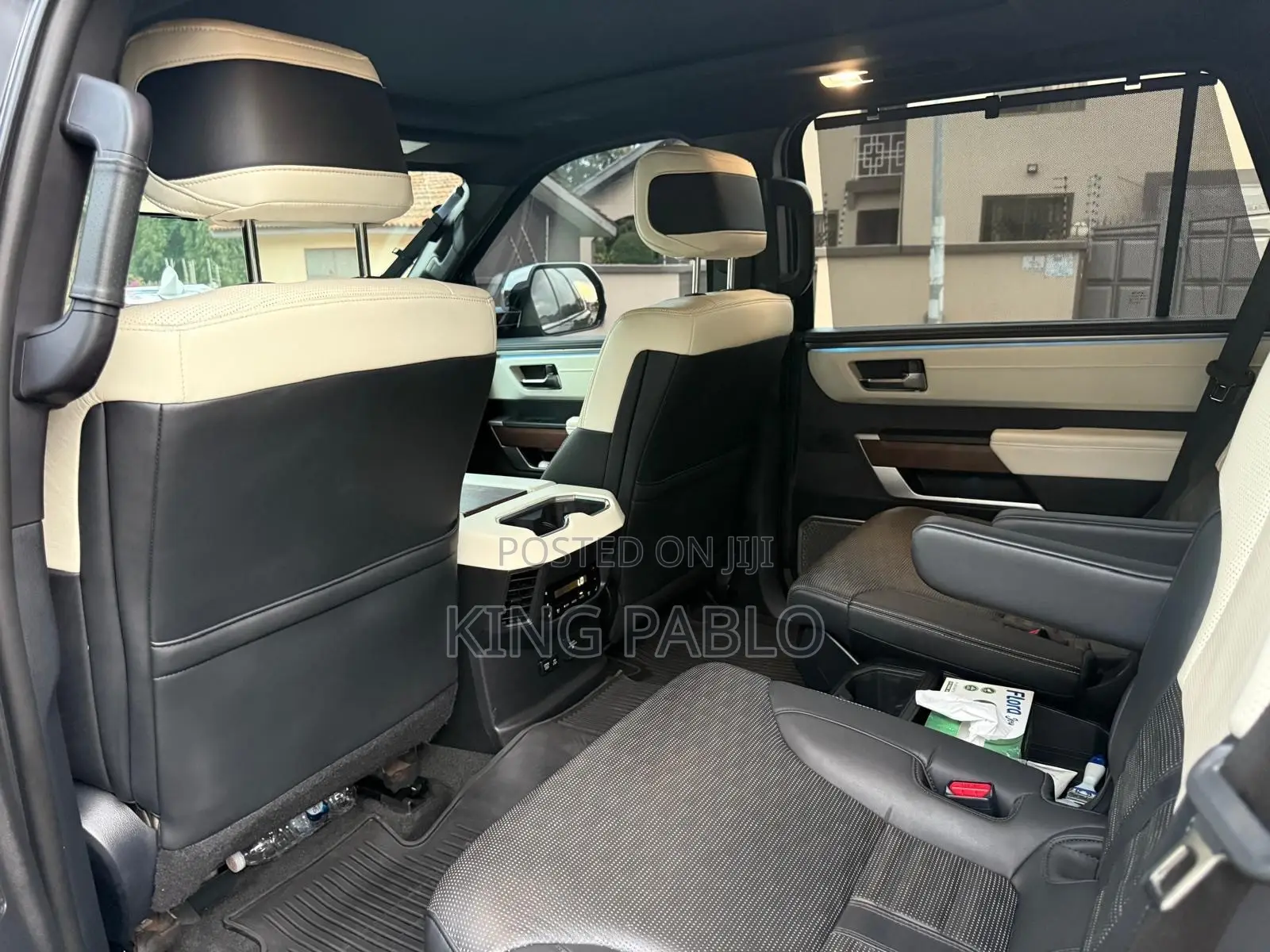 Toyota Land Cruiser Sequoia Going for Cool Dea