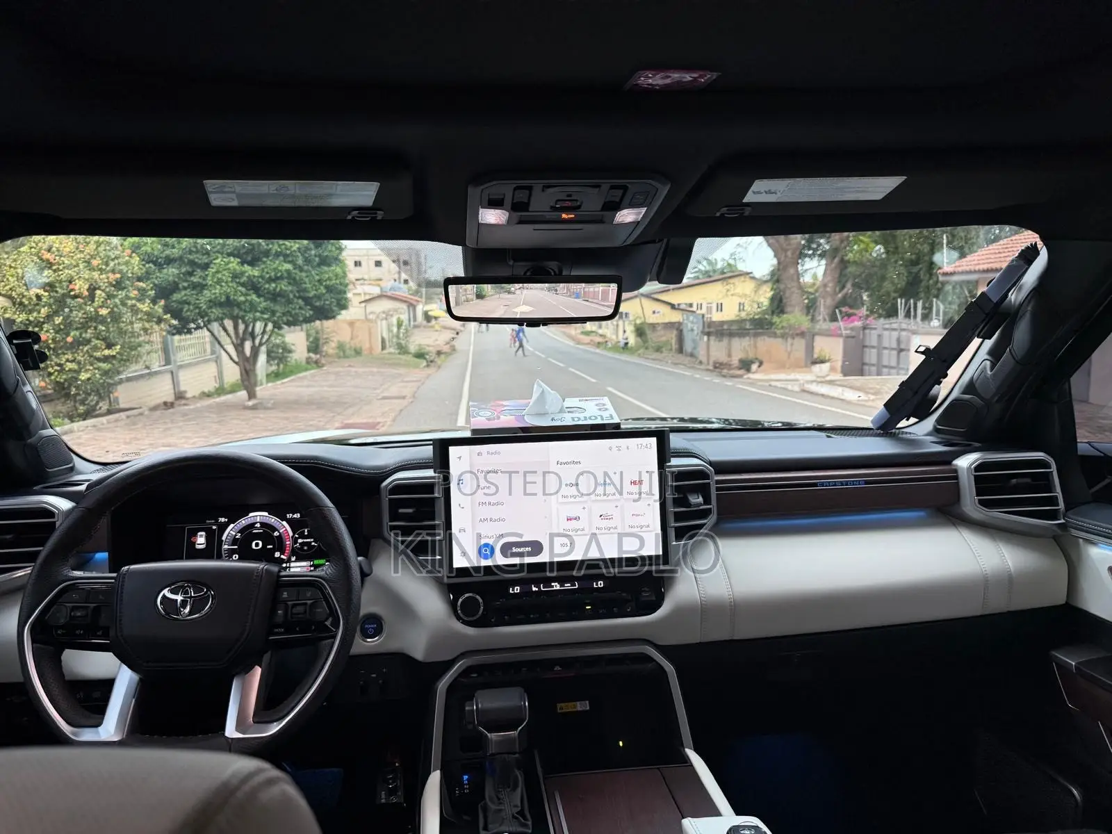 Toyota Land Cruiser Sequoia Going for Cool Dea