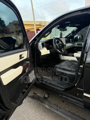 Toyota Land Cruiser Sequoia Going for Cool Dea