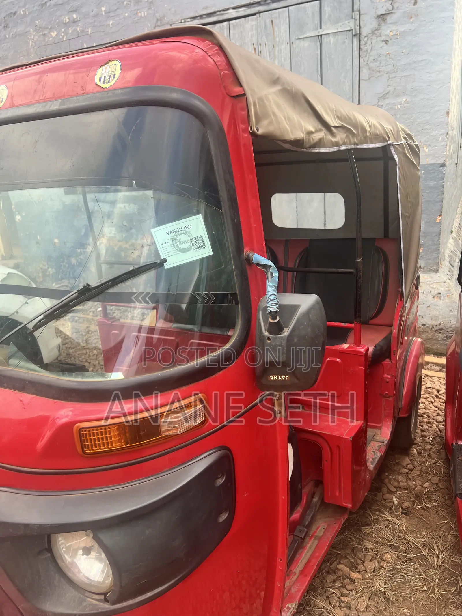 Bajaj RE 2022 Red