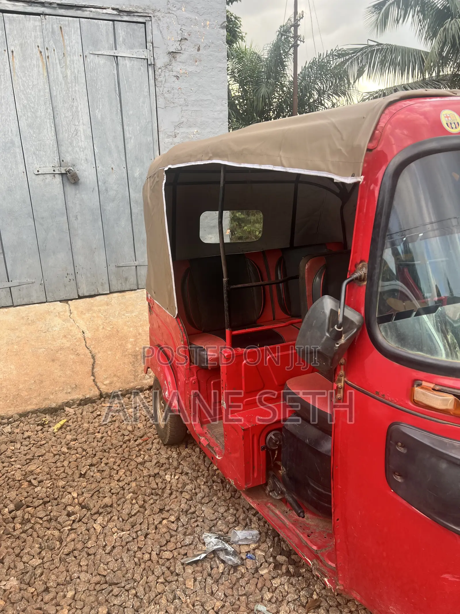Bajaj RE 2022 Red