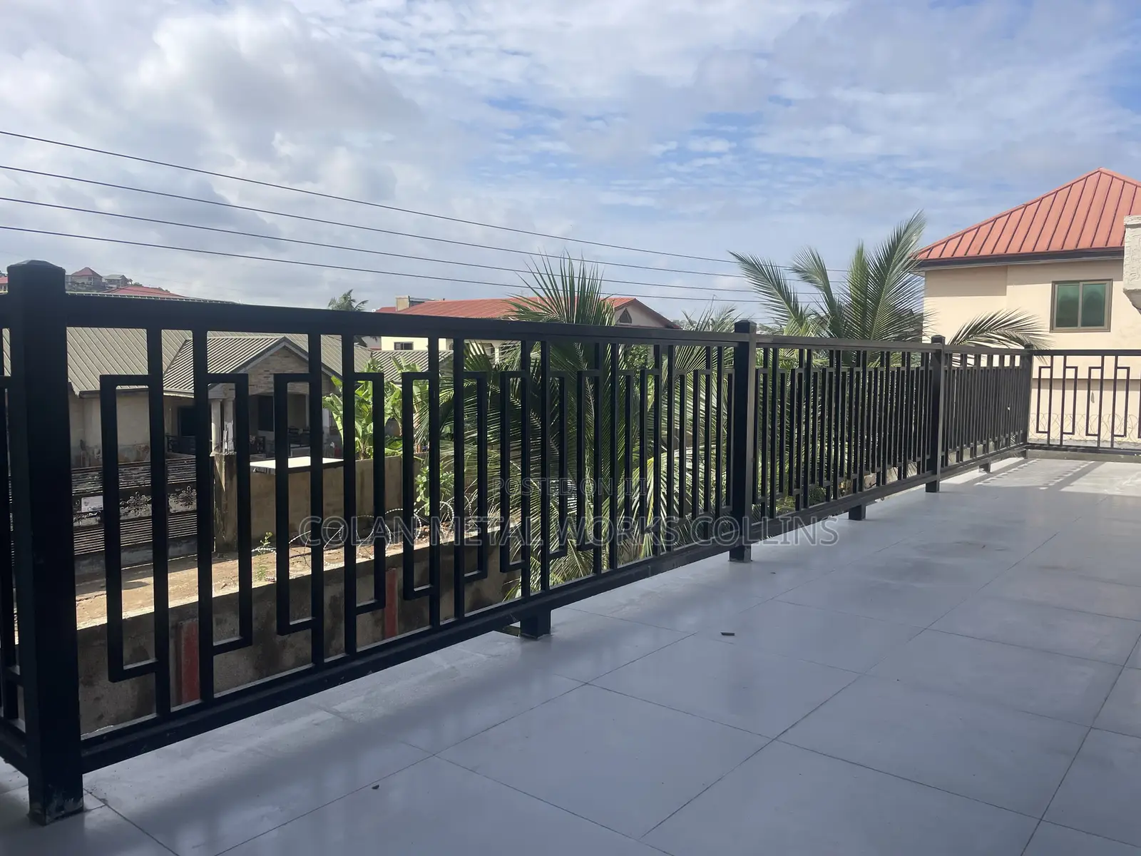 Metal Gate