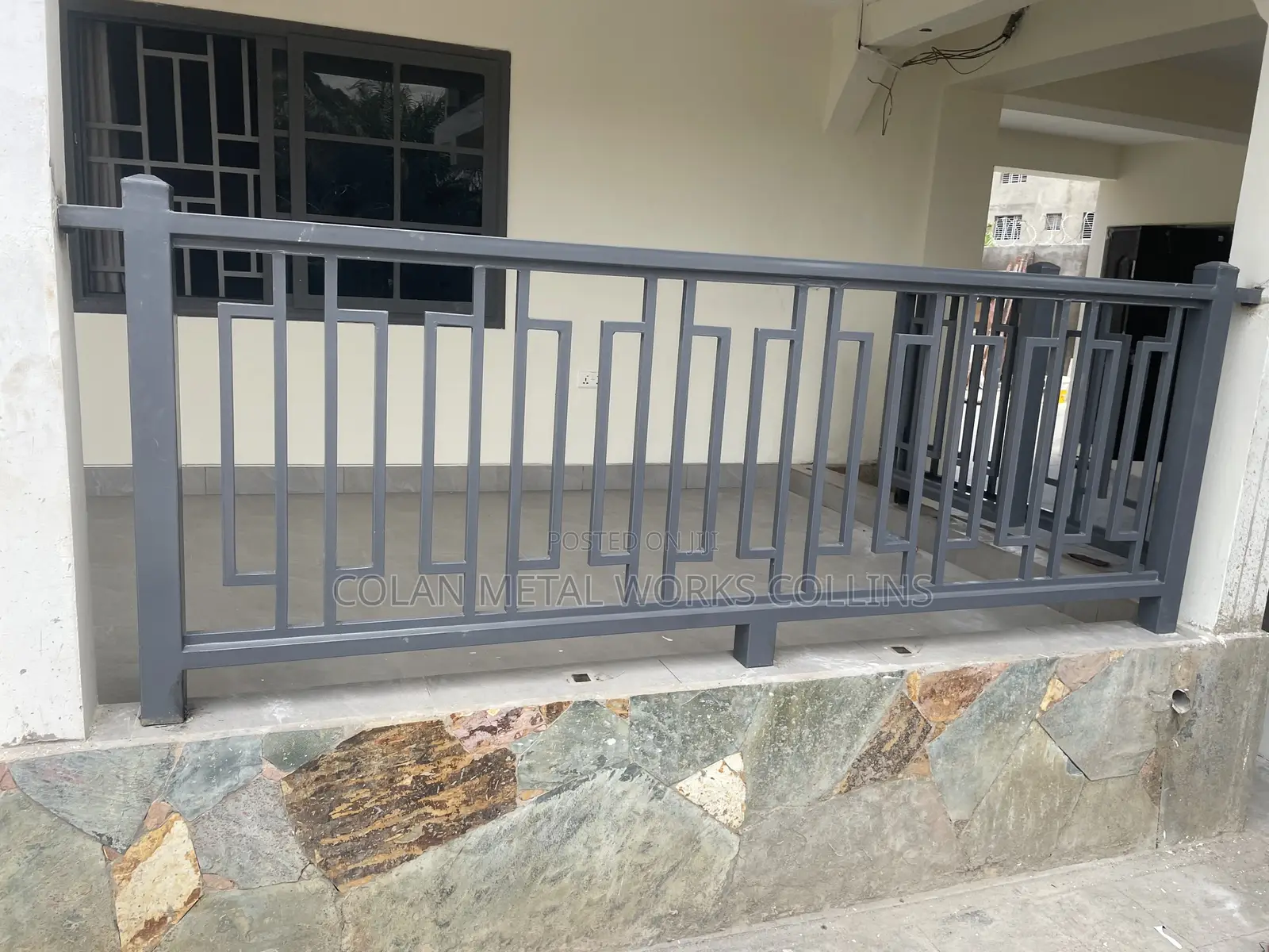 Metal Gate