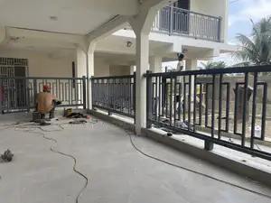 Metal Gate