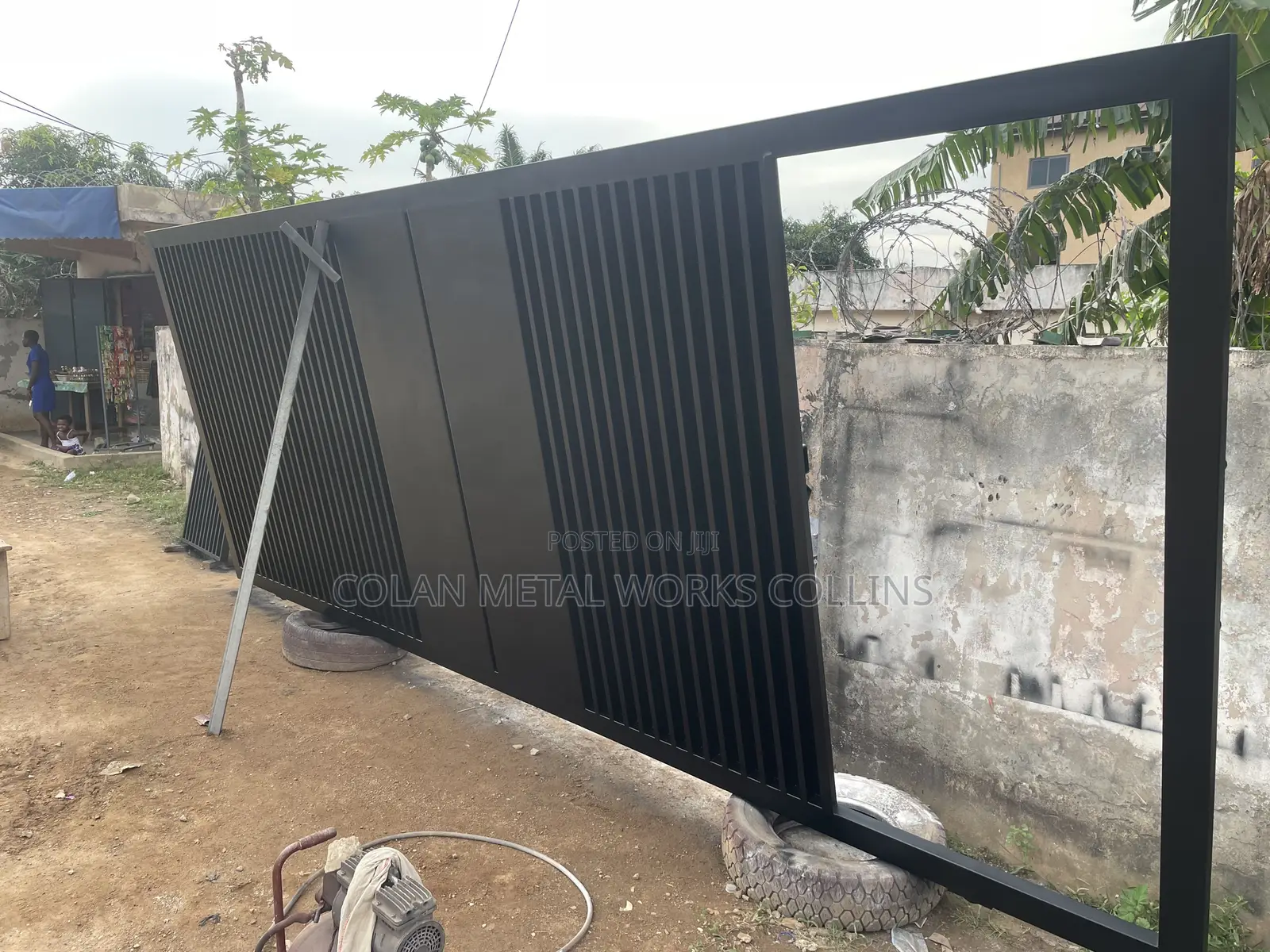 Metal Gate