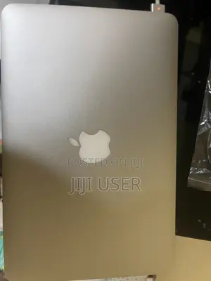 Laptop Apple MacBook Air 8GB Intel Core i7 HDD 128GB